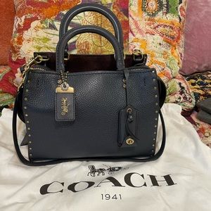 COACH ROGUE 25 MIDNIGHT NAVY WITH RIVETS